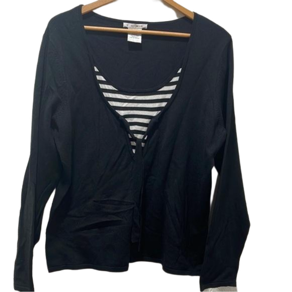 Como black stripe detail top/sweater GUC size XL
